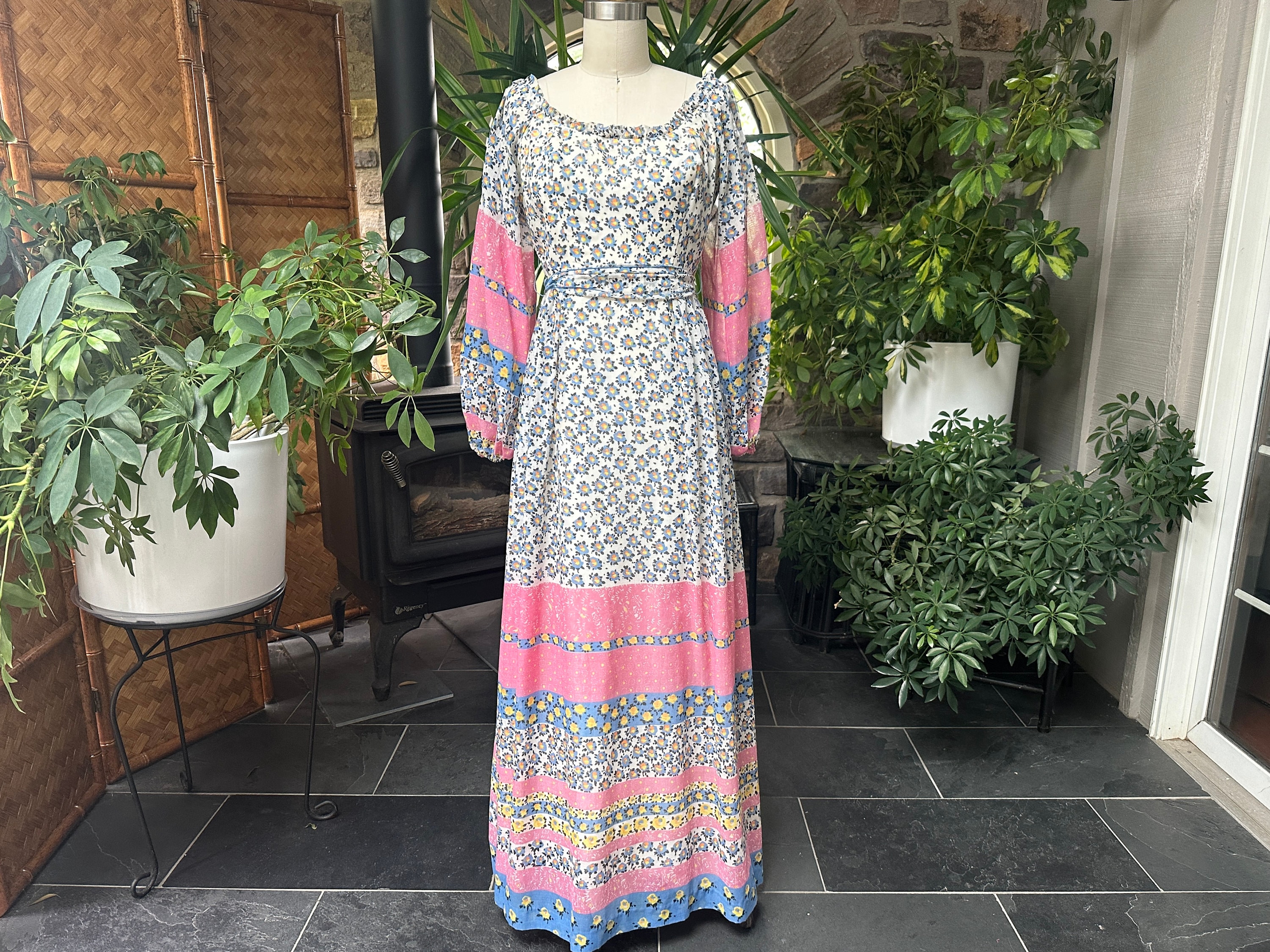 green emerald velvet dress Vintage 70s Floral Maxi Sundress main image 1