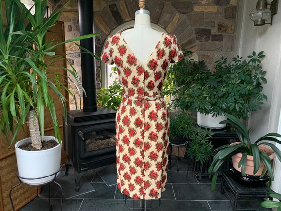 Vintage 1950s Beige and Red Floral Wool Dress Seq… - image 6