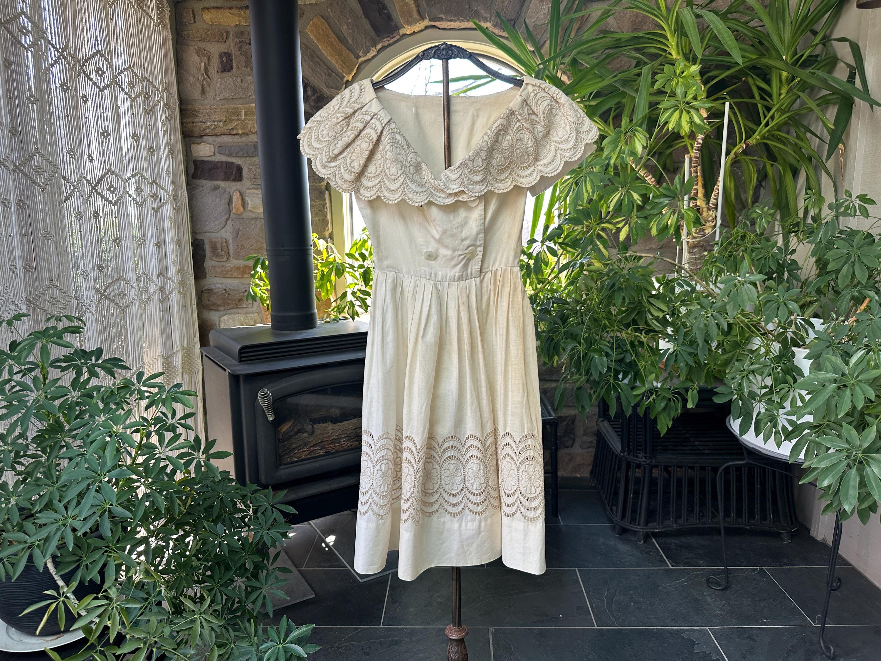 50s Embroidered Dress - Etsy