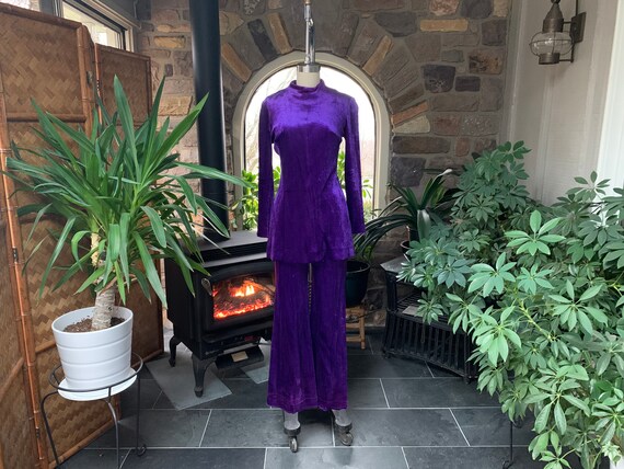 Vintage 1970s 2 Piece Purple Velour Knit Pantsuit