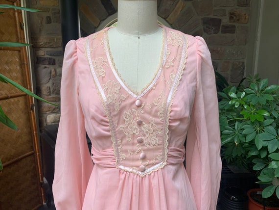 Vintage 1970s Pink and Ivory Lace Peasant Maxi Dress Gunne Sax