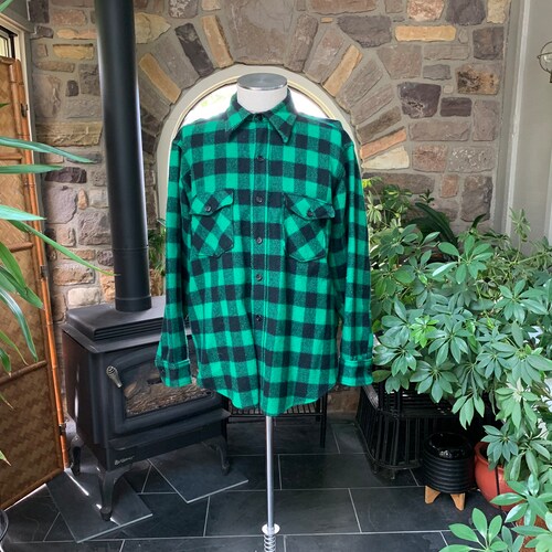 Vintage 1970s Woolrich Green and Black Buffalo Plaid Wool Blend Shirt Jacket, Vintage Men's Winter shops Clothing