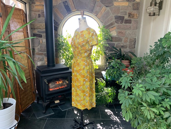 Vintage 1950s Silky Golden Yellow Floral Dress, V… - image 3