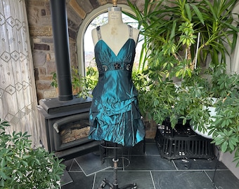 80s Purple & Black Cupcake Cocktail Dress W Black Lace, Sequin, Cutout Bow  Back // 80s Party, Goth Prom by Gunne Sax Jessica Mcclintock XS - Etsy