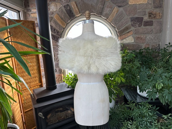 Vintage Ivory Fox Fur Bridal Wedding Stole Wrap - image 6