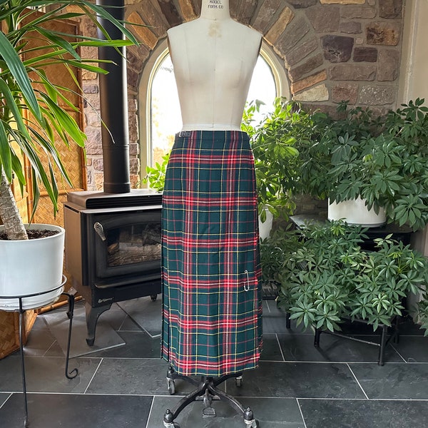 Vintage 1970s Red Green Blue Tartan Plaid Wool Pleated Wrap Skirt with Pin Deans of Scotland, Vintage School Girl Pleated Skirt