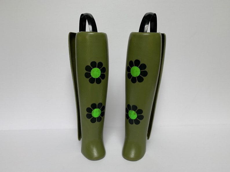 Vintage 1960s Boot Trees Avocado Green Plastic Metal Flower Power Vintage Boot Storage Shoe Care Plastic Boot Shaper MOD 1960s Boot Forms