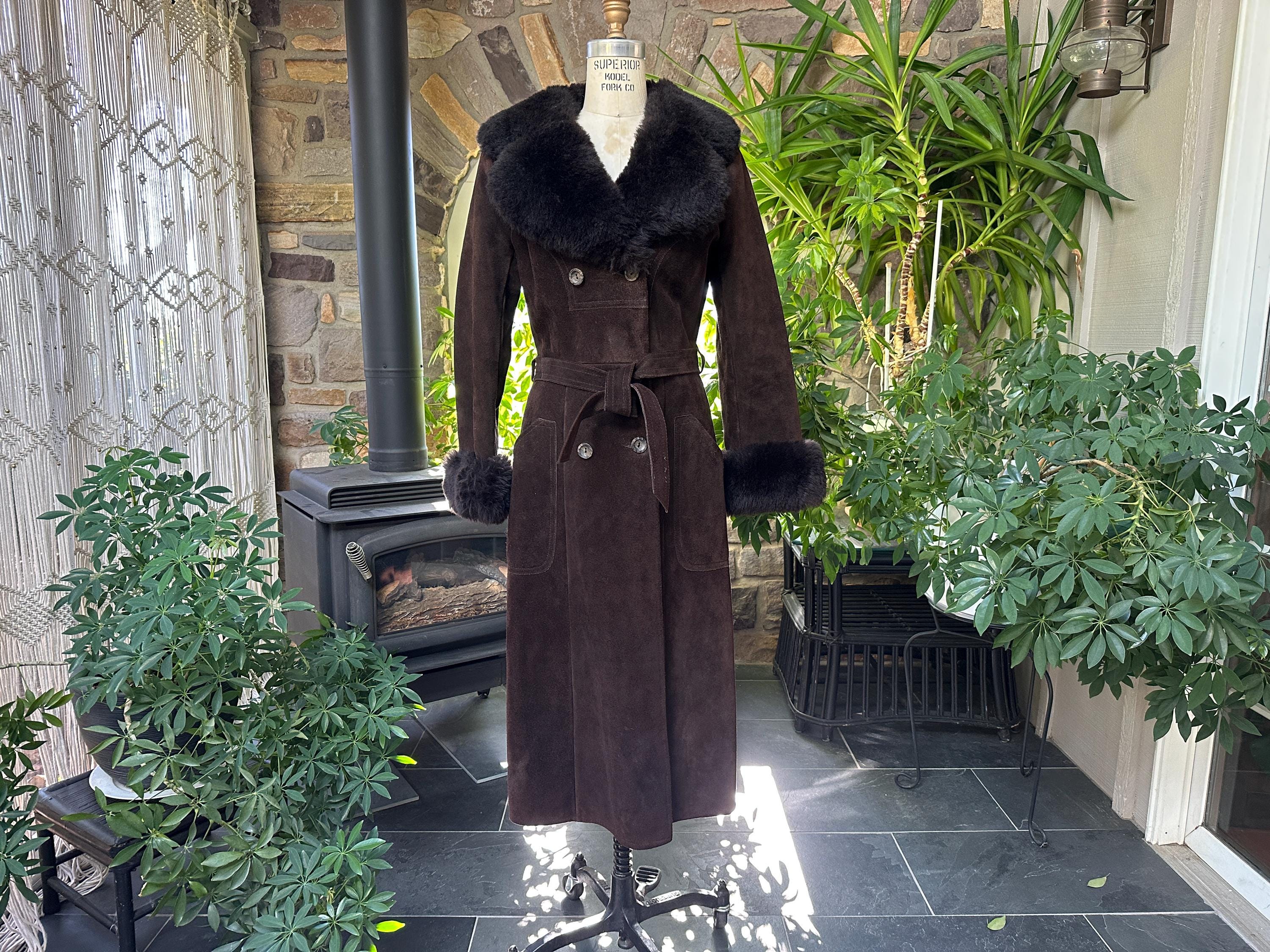 Vintage 1970s Brown Suede Natural Sheepskin Collar and Cuffs A & F
