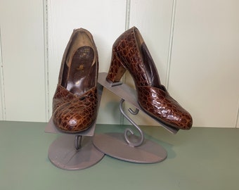 Vintage 1940s Brown Alligator Pumps, Vintage Forties Textured Leather High Heel Shoes