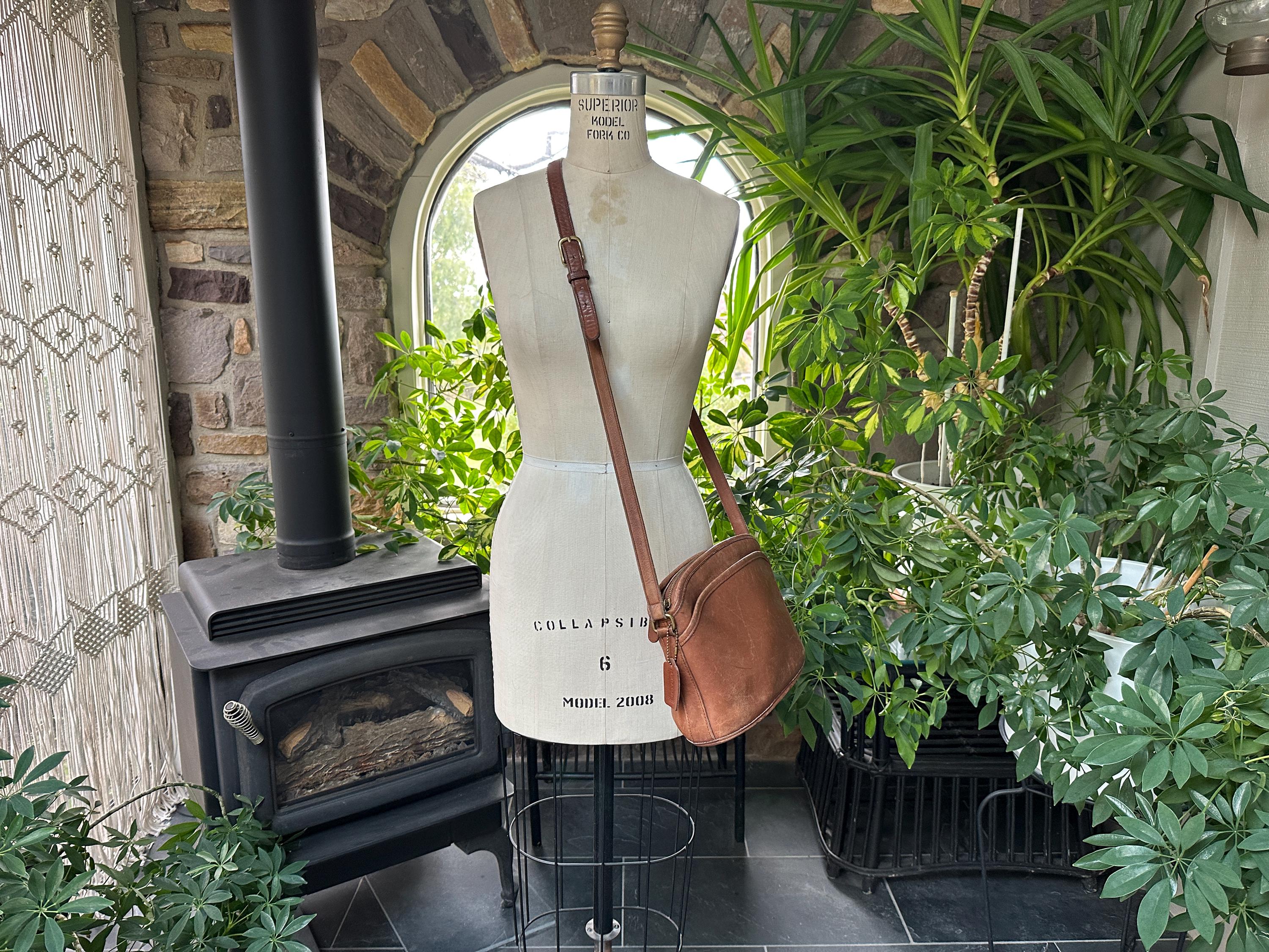 Vintage COACH #9976 British Tan Leather Anderson Shoulder Bag