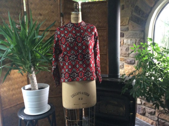 Vintage 1960s Red Black Ivory Crew Neck Pullover W