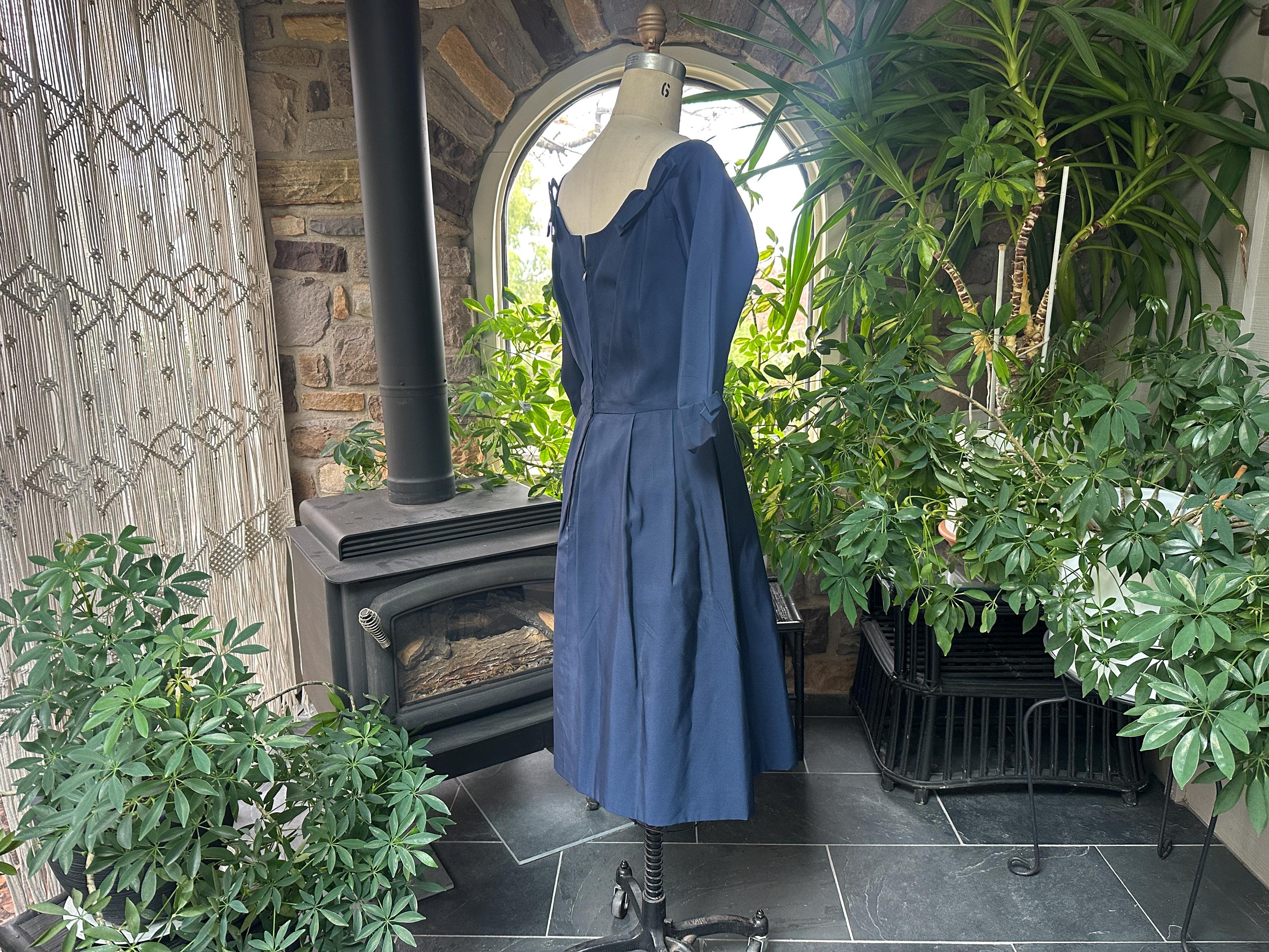 blue 1960s dress Vintage Navy A Line With Bow Accents Casual dresses This delightful