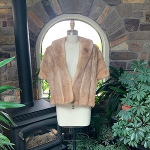 Vintage 1950s Autumn Haze EMBA Natural Brown Mink Stole Vintage Mink Wrap, Vintage Fifties Mink Bridal Stole, Vintage Clothing
