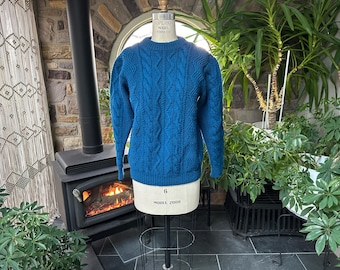 Maglione girocollo in lana pesante blu vintage