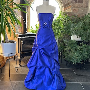 Vintage Strapless Sapphire Blue Satin Corset Back Prom Dress Jessica McClintock for Gunne Sax, Jessica McClintock Gown