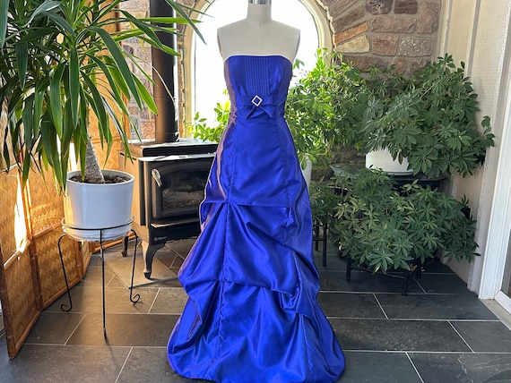 Vintage Strapless Sapphire Blue Satin Corset Back Prom Dress