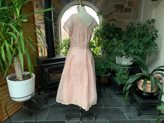 Vintage 1950s Pink Silk Organza and Lace Cocktail… - image 5