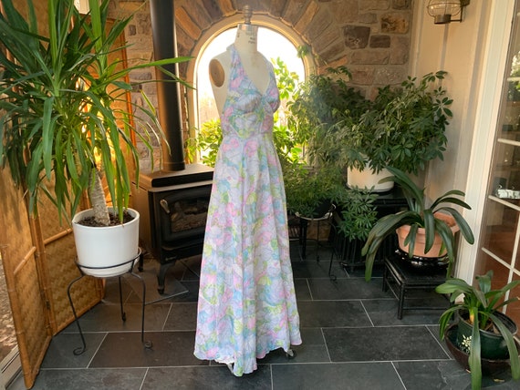 Vintage 1970s Pastel Floral Halter Maxi Dress Arj… - image 9