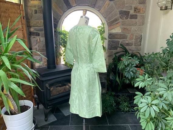 Vintage 1960s Green Floral Satin Brocade Dress, V… - image 7