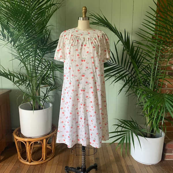 Vintage 1970s White with Pink Floral House Dress