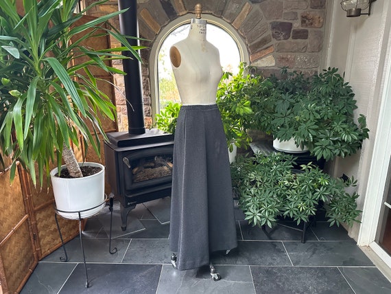 Vintage 1970s Black and Silver Metallic Knit Maxi… - image 9