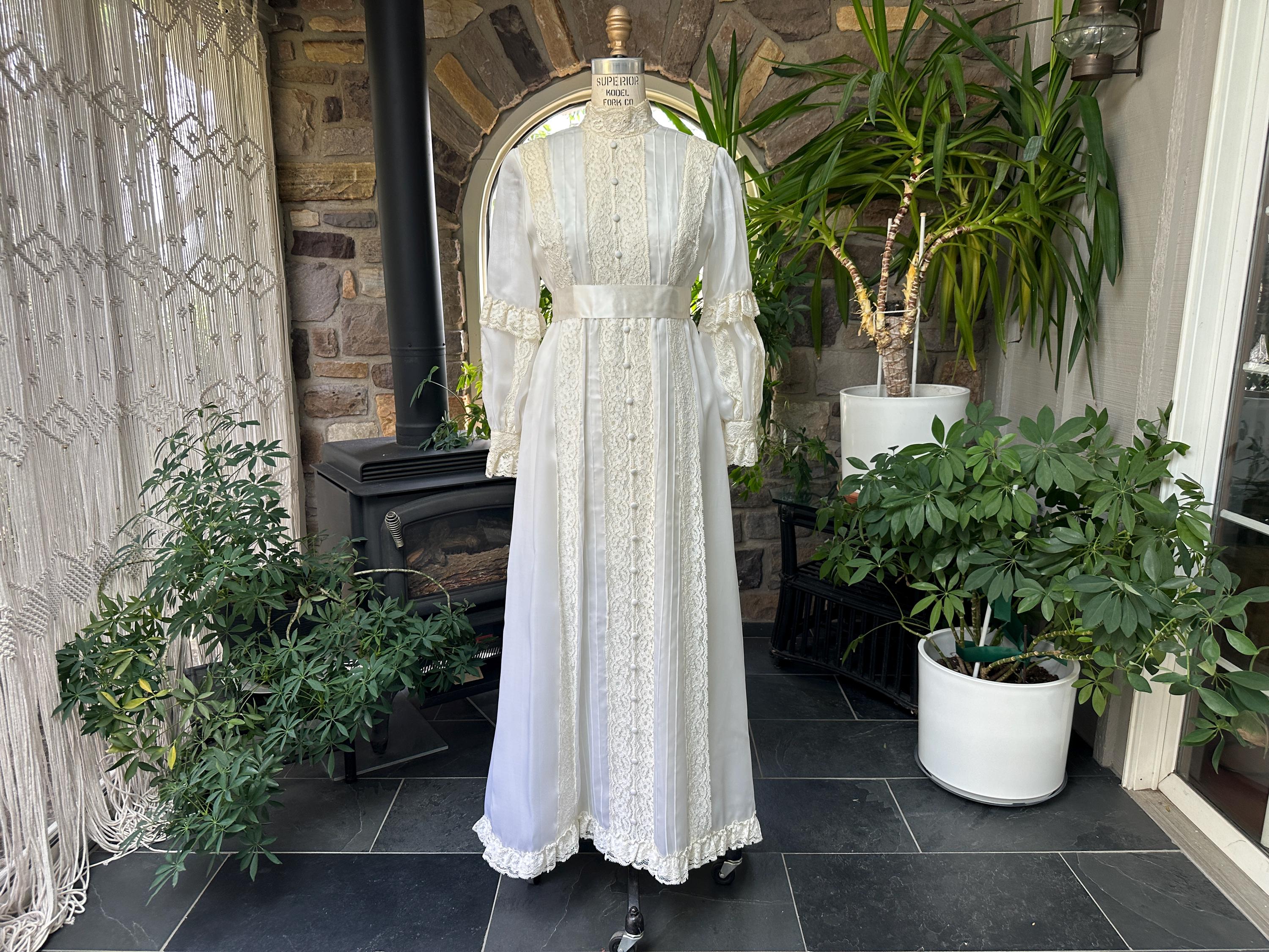 chinese dress ladies Victorian High Neck Cotton Lawn Lace Inset Dress – Of the Palms