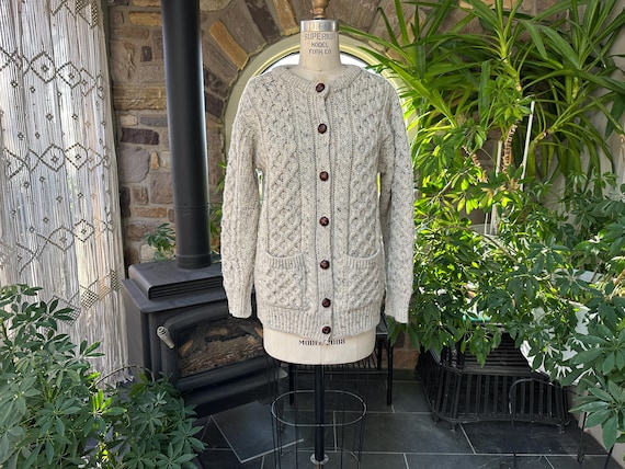 Vintage Aran Crafts Speckled Beige Wool Cardigan Sweater Made in Ireland