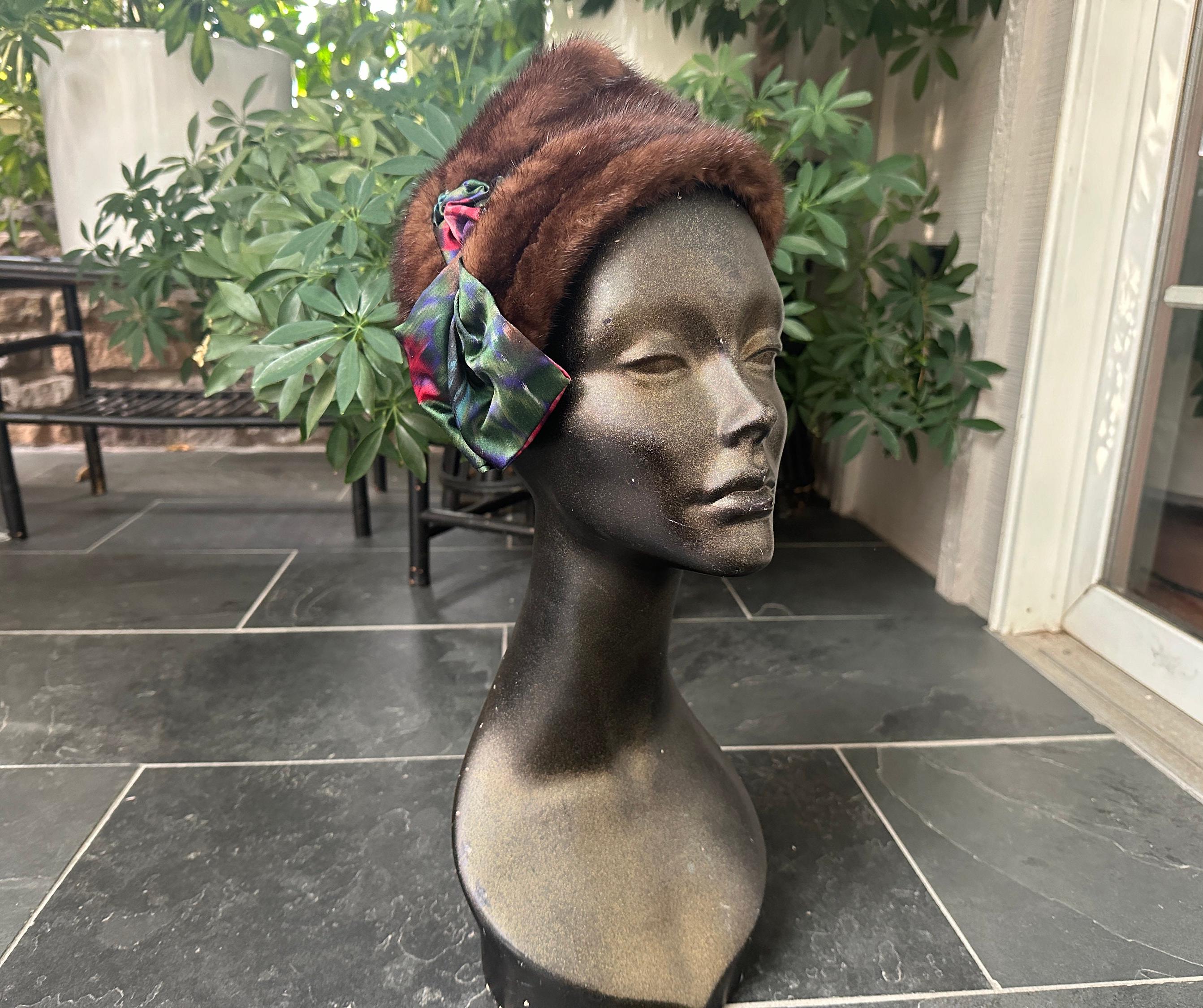 Bergdorf Goodman Hat - Etsy display picture 3