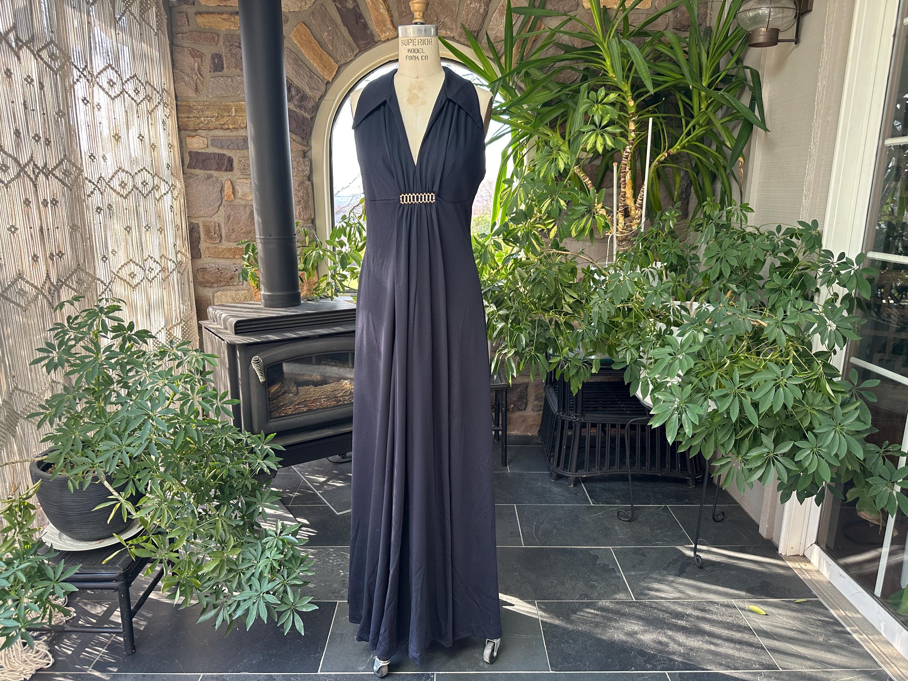 green emerald velvet dress Poly USA