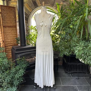 Vintage 1940s White Rayon and Lace Nightgown Dressing Gown Robe Peignoir Set Lady Lenora