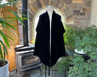 Vintage Formal Black Velvet Stole Wrap with Pearl and Rhinestone Embellishment, Vintage Black Gothic Bridal Stole Wrap Capelet