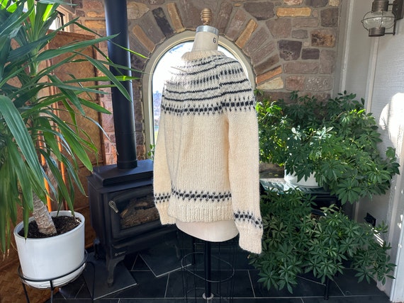 Vintage  Ivory Gray and Black Wool Sweater Icelan… - image 7