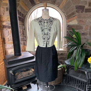 Vintage 1960er Schwarzes Kleid mit Perlenbesatz, Schwarzes Vintage Abendkleid, Kleines Schwarzes, Vintage Party Cocktailkleid