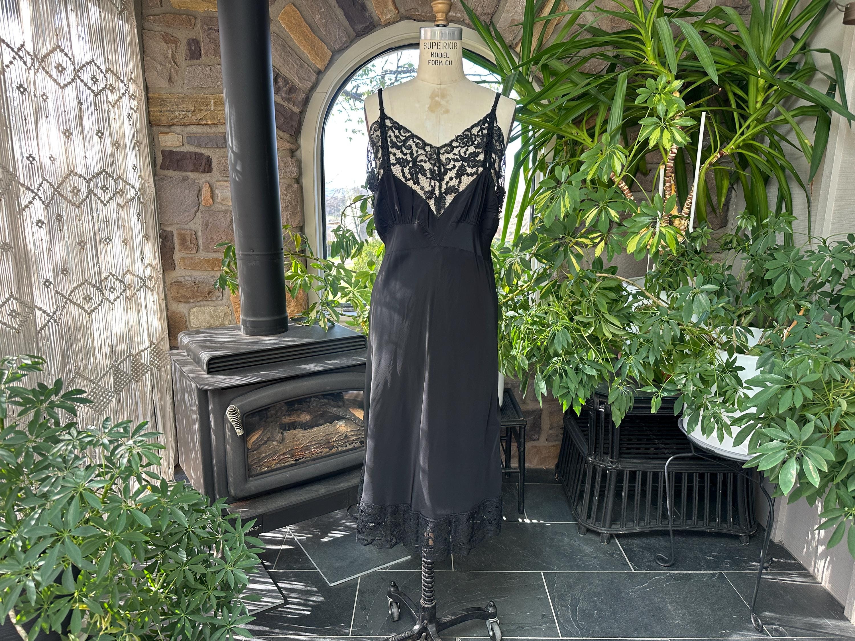 bebe floral lace dress Bebe Women's Lace Corset Midi Dress