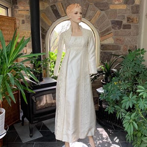 Vintage 1960s Bianchi Ivory Winter Wedding Dress Alencon Lace Pearl Sequin Accents, Vintage Wedding Gown, Vintage Bride, Vintage Bridal Gown