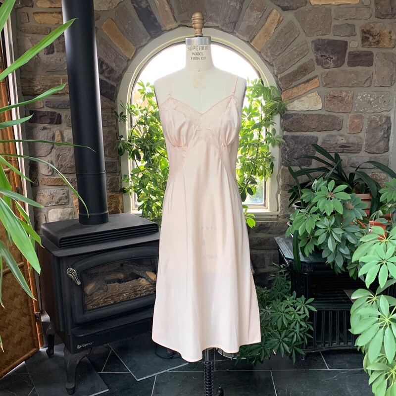 50’s Peach Embroidered Barbizon Encore Nylon Slip main image 0