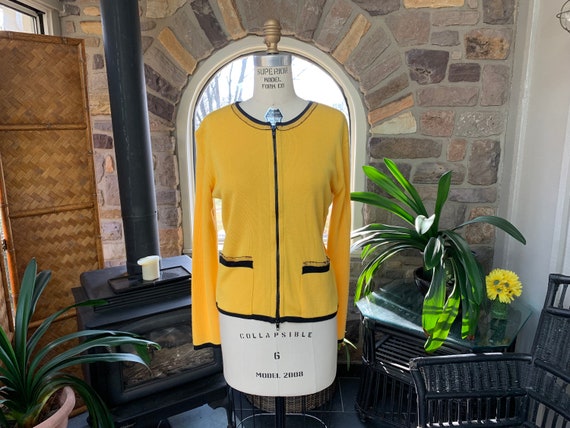 Vintage 1990s Firenze Yellow and Black Trimmed Zi… - image 1
