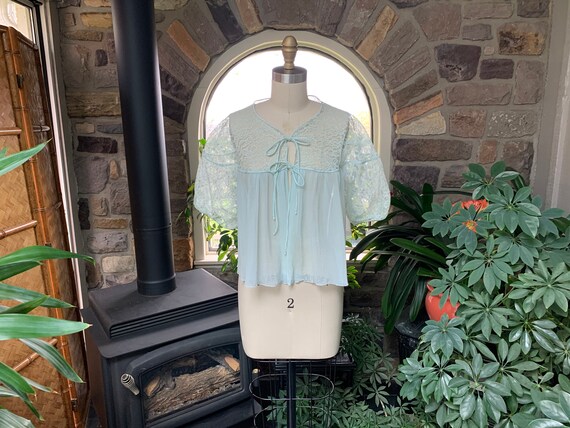Vintage 1950s Sea Foam Green Lace and Crystal Plea