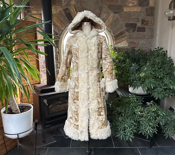 Vintage 1960s Tan and Ivory Tapestry and Faux Fur Penny Lane Coat