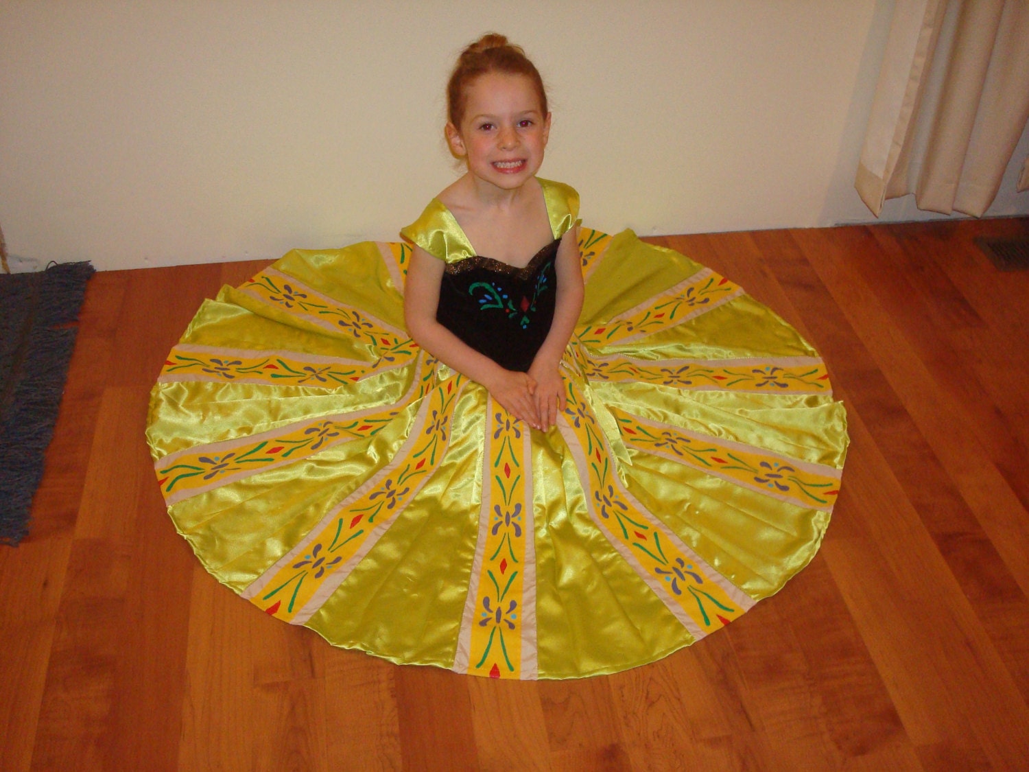 strapless open back dress Princess Anna Coronation Costume Green Dress Embroidery Style  Lydiacosplay