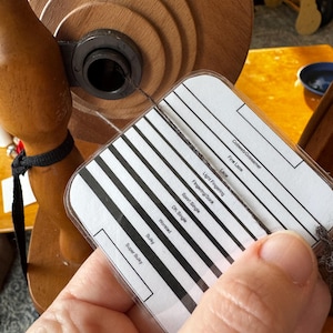 Handspinner’s Singles Gauge - Ausdruckbare Referenz für die Garndicke (Digitaler Download)