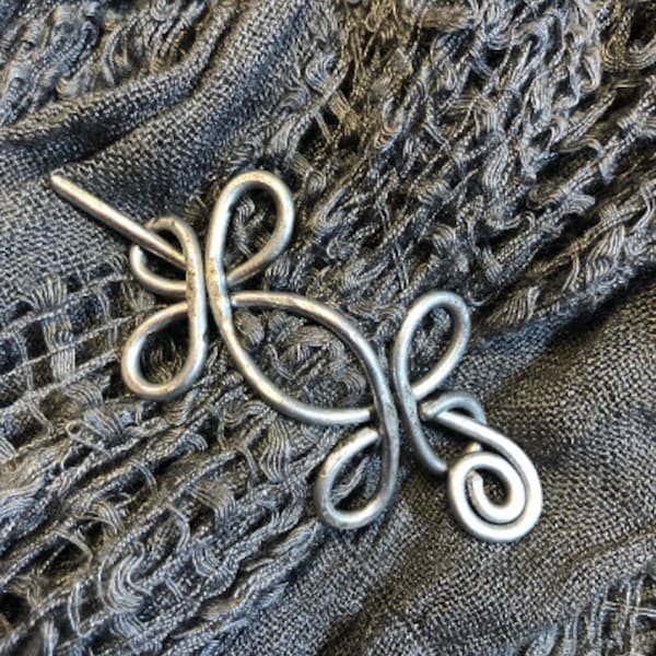 Celtic Knot Shawl Clip