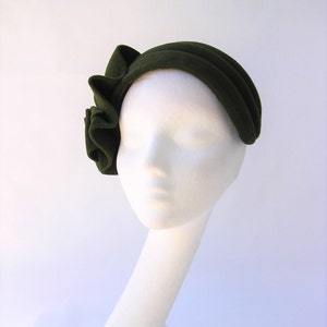 Fascinator green velvet style vintage 1940s 1950s cocktail