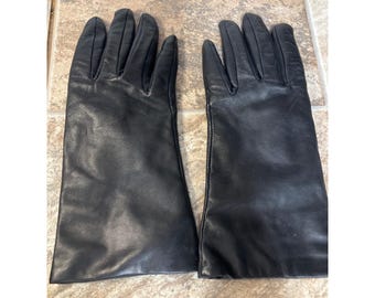Luvas Nordstrom pretas em couro genuíno, forro 100% cashmere, fabricadas na Hungria, tamanho 8,5.