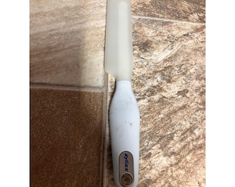 Zyliss Silicone Jar Scraper Spatula White Narrow Flexible Kitchen Tool 10 Inch