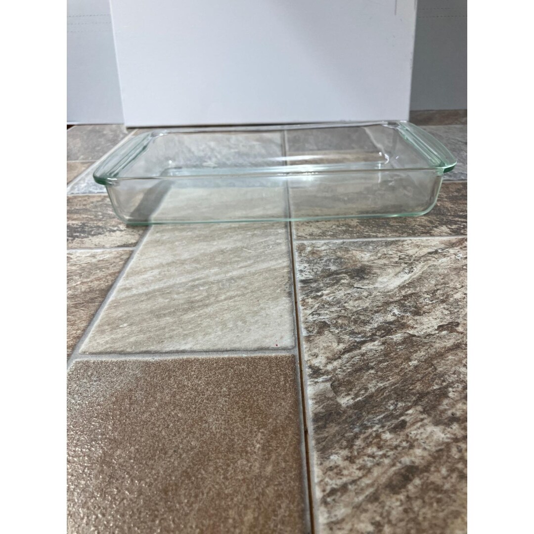 Shallow Rectangular Pyrex Pyrex Clear Glass Rectangular Baking Dish 13.5 X 8 X 2 Casserole ...