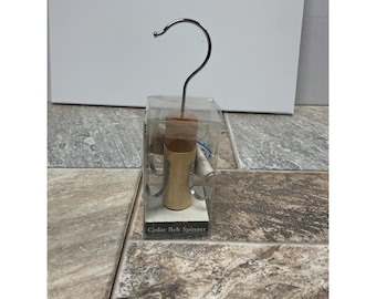 Woodlore Aromatic Cedar Belt Spinner 4-Hook Rotating Closet Accessory Organizer