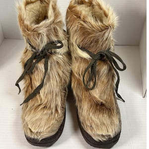 Pirelli made in Italy Womens Genuine Fur Boots Lined Winter Warm Size 9
