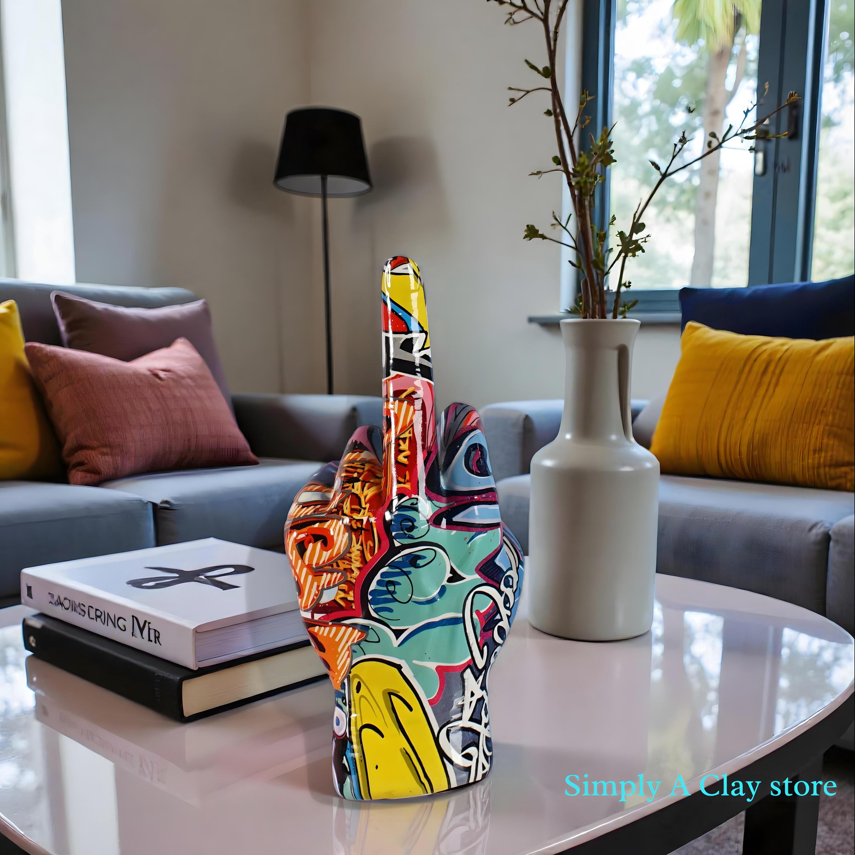 Middle Finger Statue - Etsy Sweden