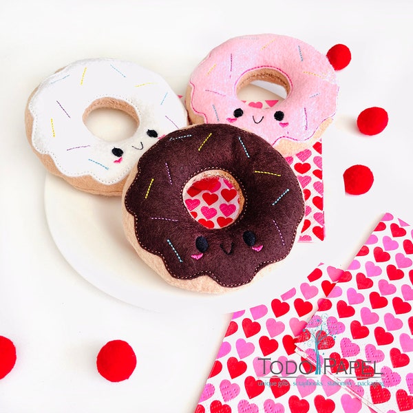 Kawaii Donut mini Plushies, Pretend Play Food 3 flavors. Felt Eco friendly play kitchen. Fun gifts for Little Bakers. Choose from 3 Flavors.